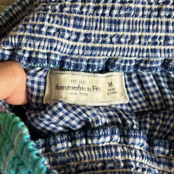 Abercrombie & Fitch pull on summer girl’s skirt; Medium, blue/green/pink plaid, - Picture 3 of 4